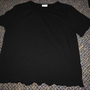 basic black t-shirt